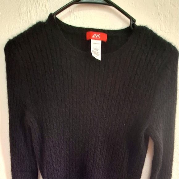 Anne Klein 100% Cashmere Black Cable Knit  Women's Sweater Size S - Picture 3 of 5